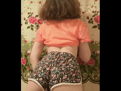 ❤️ Тачаангуй залуу бяцхан хүүхэн камер дээр шорт тайлж байна Гэрийн порно mn.bassaniluigi.ru ❌️